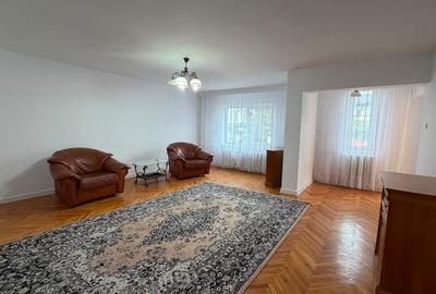 Casă de închiriat în Sărărie – 360 mp, 7 camere și 2 locuri de parcare - 11