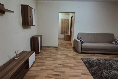 Semidecomandat, mobilat, utilat, parter, Calea București-Piața de Flori - 3