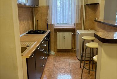 DE INCHIRIAT Apartament 2 camere, 41mp, etaj 2 - zona Garii - 6