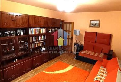 Apartament cu 2 camere decomandat în Calarași 4