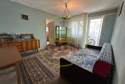 Apartament 2 camere, semidecomandat, 41mp, Craiovita, zona Niela. - 1