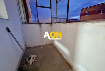 Apartament 3 camere, 2 bai, decomandat, etaj 3,  Cetate, zona Mercur - 8