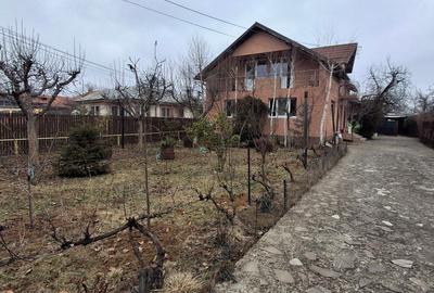 Casă individuală cu 5 camere în Păulești