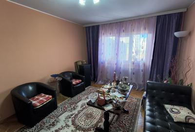 Casa de cultura-apartament 3 camere decomandat - 1