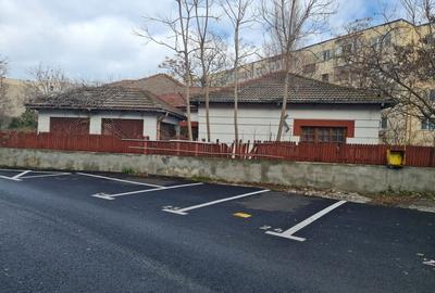 Casă individuală cu 7 camere în Dacia