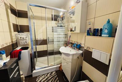 Apartament 2 camere, decomandat, etaj intermediar, zona Intre Lacuri - 4