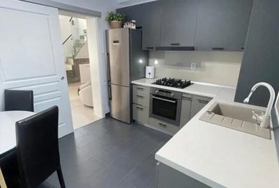 Casă cu 3 camere în Calea Urseni