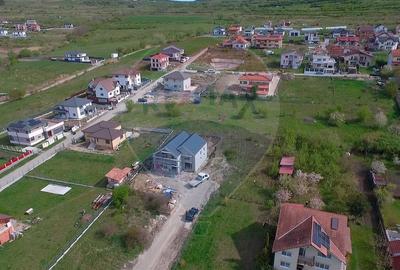 Teren cu autorizatie de constructie la intrare in Chinteni, Comision 0 - 10
