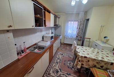450 euro!!!Ap.cu 3 camere Et 1 cu centrala proprie Zona Bucovina - 5