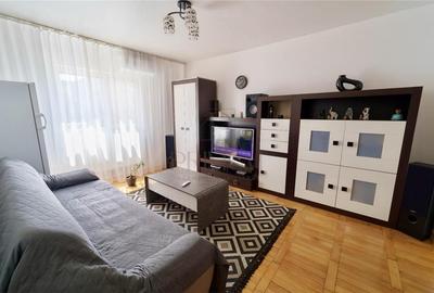 Apartament cu 2 camere semidecomandat, mobilat în Blașcovici