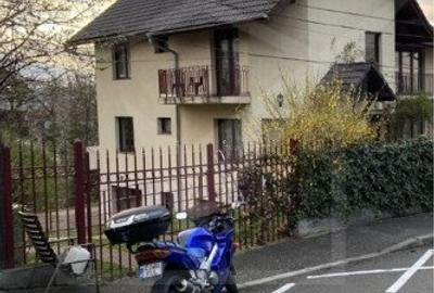 Casa de inchiriat, Andrei Muresanu - 1