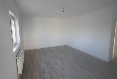 Domnești–Țeghes lângă pădure | Casă individuală 3 camere | Placă beton - 14