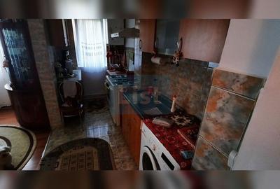 Vanzare apartament cu 3 camere decomandat, zona Big, Manastur - 2