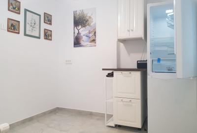 Apartament 3 camere, 2 bai, proaspat renovat, ultracentral, etaj 2, 945 euro - 9