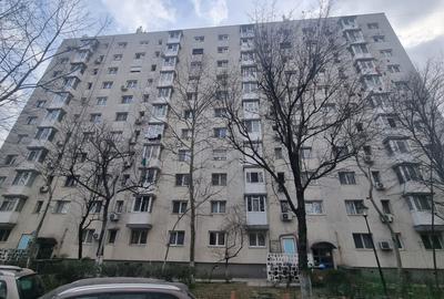 Apartament 2 camere Sector 4 - Straja - 1