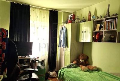 SOARELUI - ETAJ 1 - 3 CAMERE - 2 BAI - CENTRALA PROPRIE - BOXA - 4