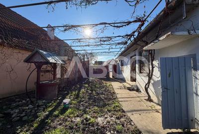 Casa individuala renovata de vanzare teren de 1397 mp Cristian Sibiu - 3