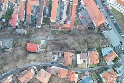 Teren intravilan, ultracentral. - 22