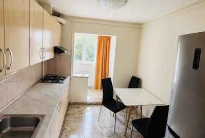 Apartament 3 camere, decomandat, etaj 2 - zona Olimpia Stadion - 3