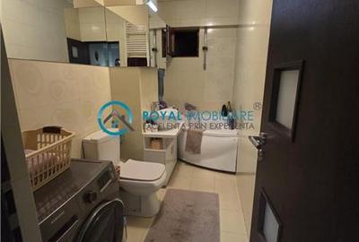 Royal Imobiliare - Vanzare apartament 3 camere zona Central - 7