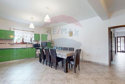 Casă de vacanță/Pensiune | Bran | 728 mp curte - 3