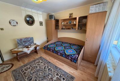 Garsoniera -INEL II -  I.C.BRATIANU (SCOALA 8 )- 59.000 EURO (COD E11+E12 ) - 3