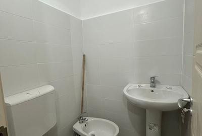 Apartament 3 camere - Zona Sud - etaj 2- 70mp - 68000 euro negociabil - 9