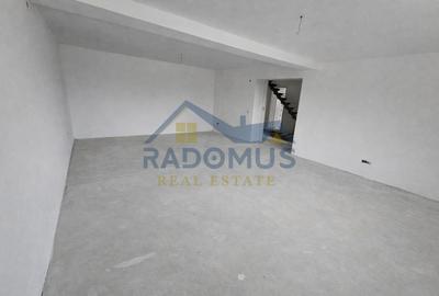 Vila Tătărani - 280 mp utili - 500 mp Teren - 8 Camere + 4 Băi - 5