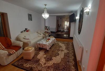 Casa moderna, foarte spatioasa, cu  1500 mp teren, în  Dambul Rotund - 5