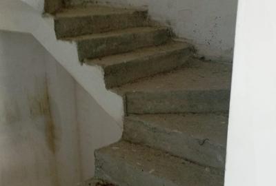 Vând bloc locuințe colective la roșu, stradal – Șos. Chitilei- 1.099.000 Euro - 7