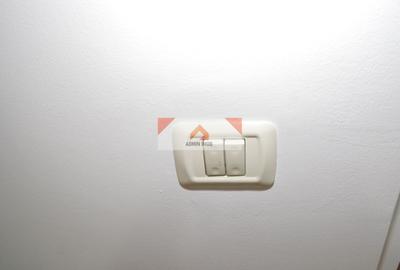 2 cam, 61 mp, DECOMANDAT, Metrou Favorit, spatios si luminos Et 7/10, ANVELOPAT - 15