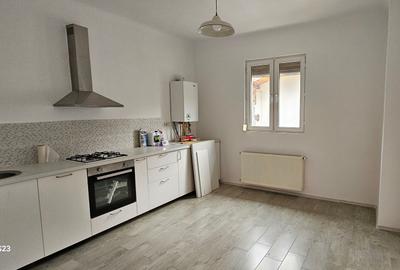 Apartament 2 camere situat intr-o vila in zona Lacul Tei de 70 mp