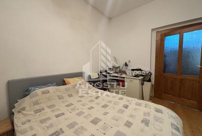 Casa 2 camere de vanzare Calea Sagului, Timisoara, curte comuna - 2