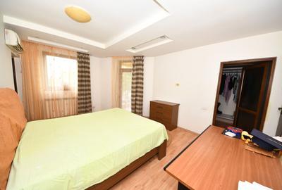 Vila spatioasa, pretabil pentru locuit/clinica, zona Micro 17 – Galati - 34