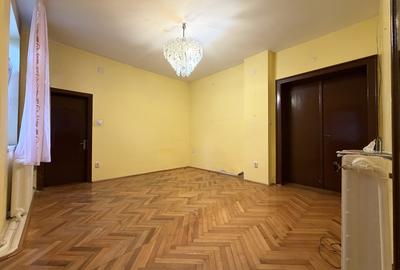 Casă cu 3 camere în Șagului