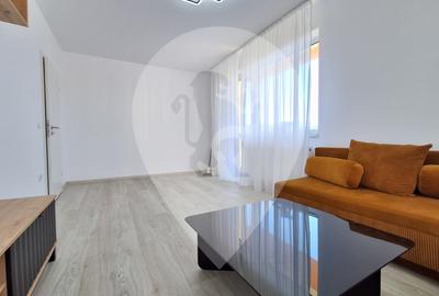 Apartament cu 3 camere decomandat în Tractorul