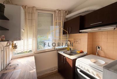 Apartament cu 3 camere, decomandat, 450 euro/ Calea Lipovei, Tm - 11