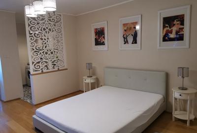 Închiriez apartament central cu 1 camera - 1