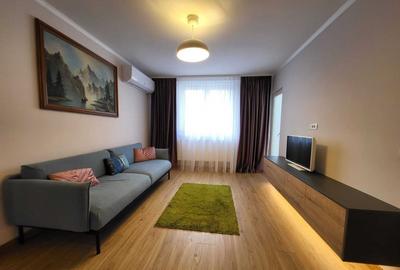 Apartament cu 3 camere semidecomandat, mobilat în Basarabia