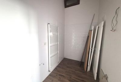 Apartament ultracentral, renovat integral, Arad, comision 0 - 7