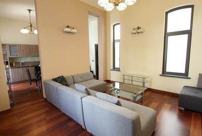 Apartament cu 3 camere de închiriat în zona Pța Unirii - 1