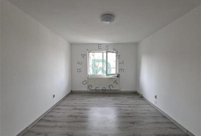 Apartament cu 3 camere semidecomandat în Griviței