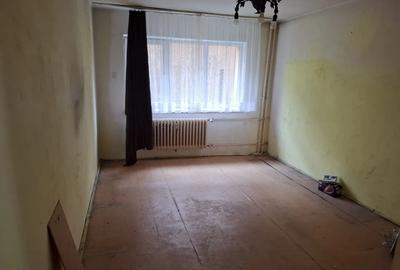 Apartament cu 2 camere, 41 mp, decomandat, zona Grigore Alexandrescu - 1