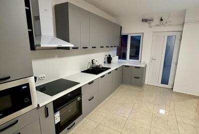 Apartament cu 3 camere decomandat, mobilat în Calea Aradului