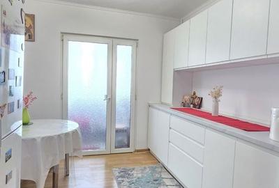 Apartament cu 2 camere, etaj 3, mobilat și utilat, zona TRAIAN - Crucea Gării; - 2