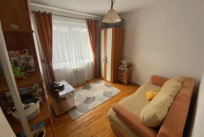 Apartament cu 4 camere de vanzare in Tudor - 5