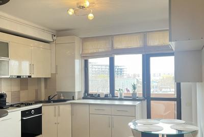 Apartament cu 3 camere semidecomandat, mobilat în Apărătorii Patriei