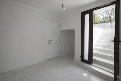 De vânzare casă individuală renovată | Curte proprie | Zona Abator - 8