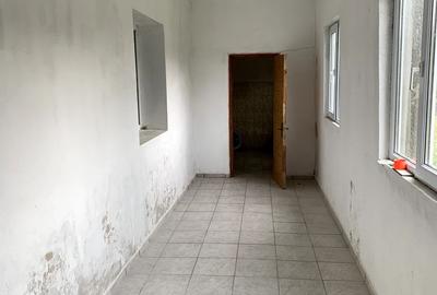 Casa individuala în Otelec - 2,518 mp teren - 2 fronturi stradale - 5