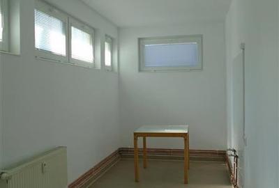 Spatiu pentru birou, zona centrala - 10